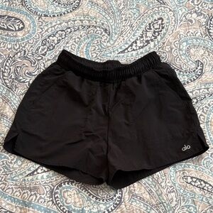 ALO Yoga Women's Athletic Black Shorts Nylon Pockets Running Size XXS